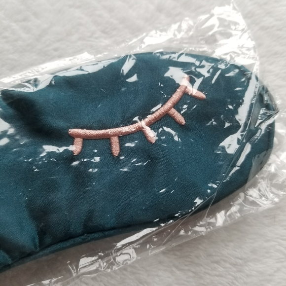 🍒 5/$20 new Sephora Satin Blue Pink Eyelash Sleep Mask - Picture 4 of 4